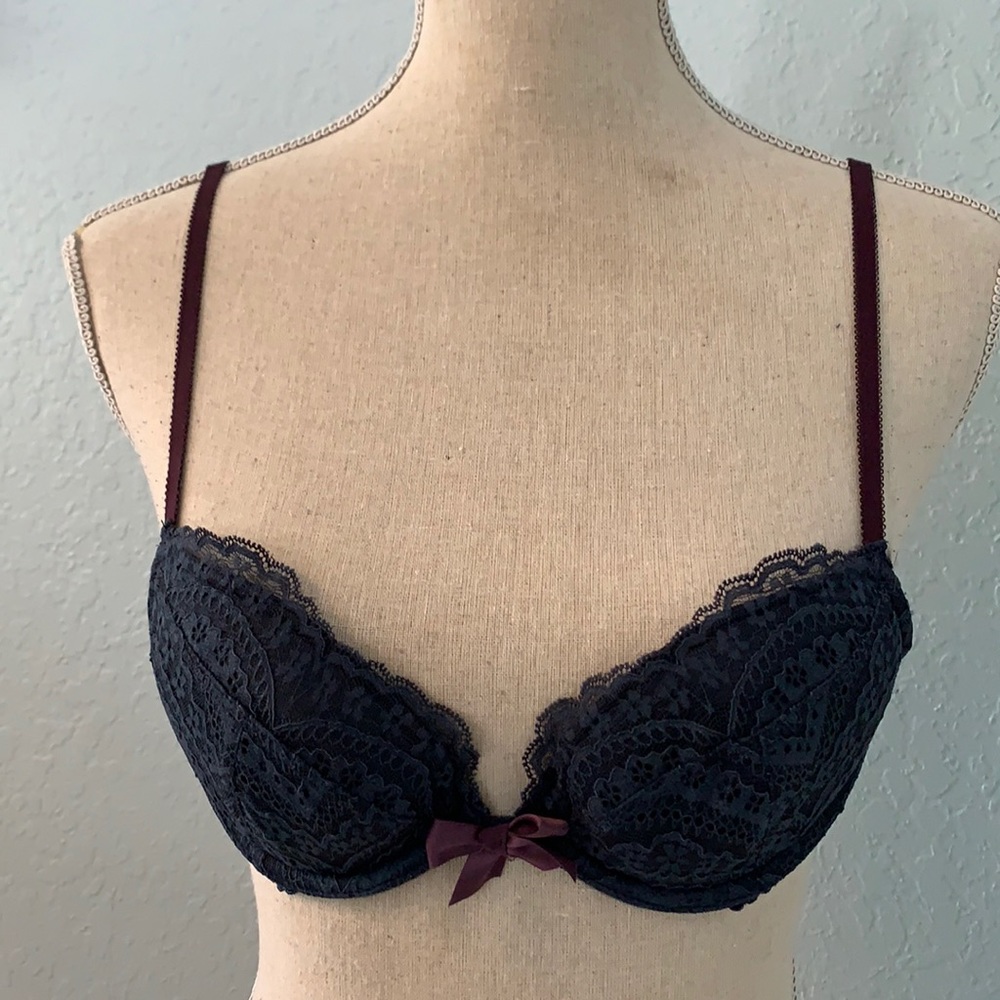 NEW Huit Lingerie Push-up Bra 🔥